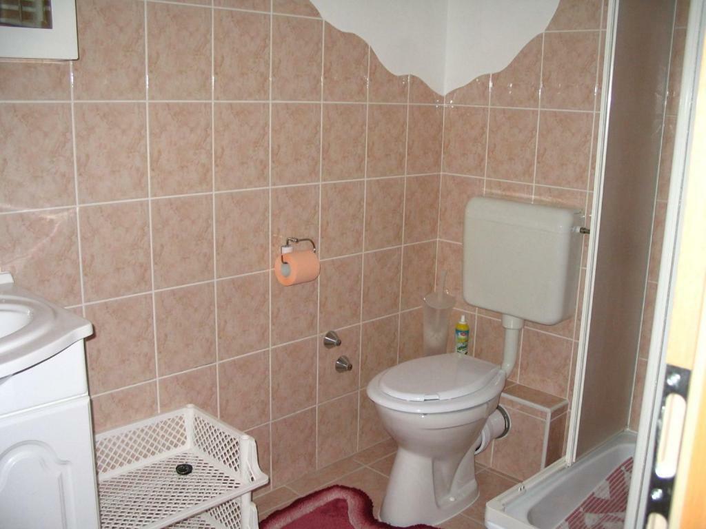 ザラカロシュKanizsai Apartmanアパートメント エクステリア 写真